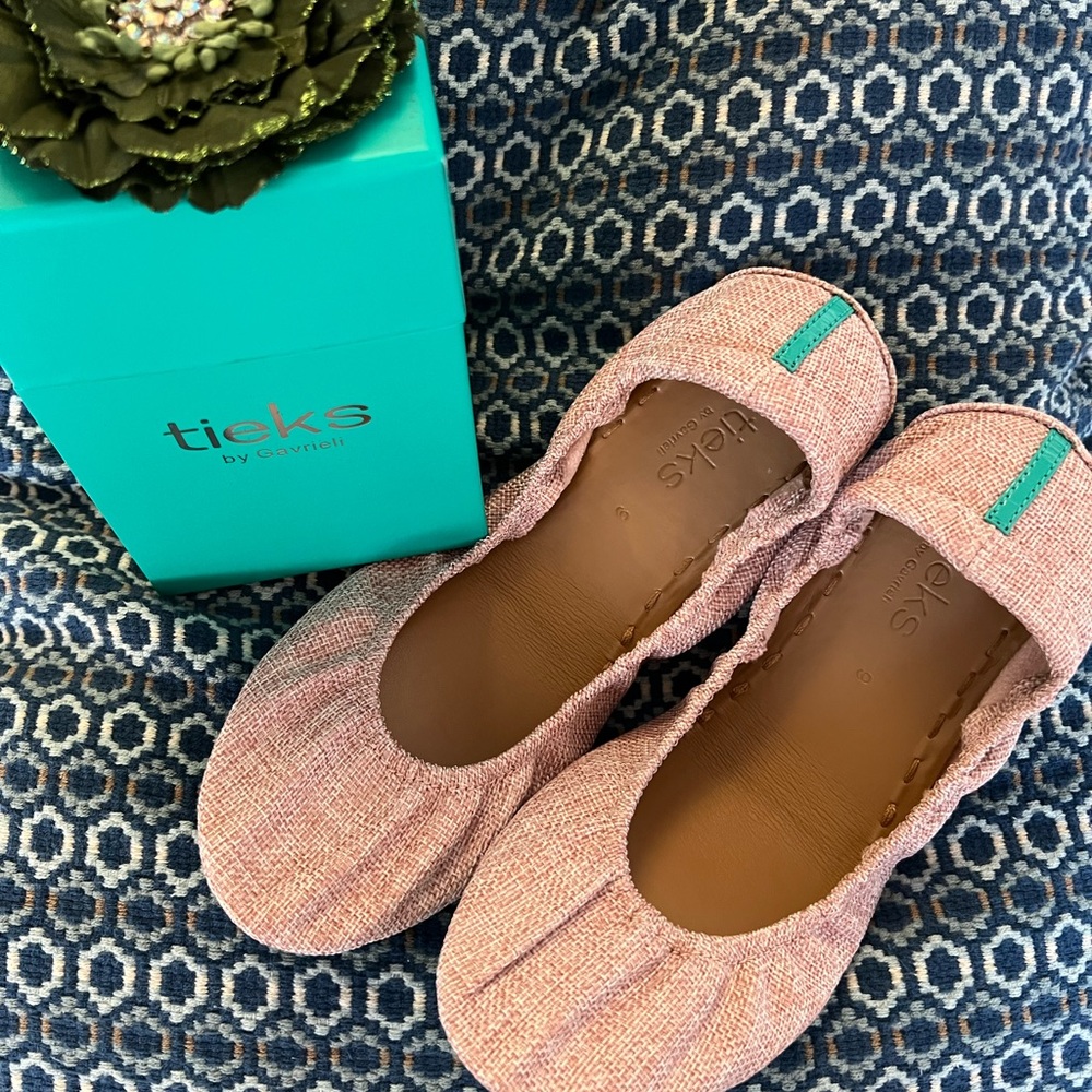 ❌SOLD❌TIEKS PALM SPRINGS PINK, SIZE 9, BRAND NEW